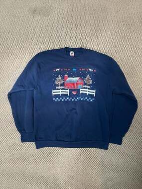 Vintage 90s Fruit of the Loom Country Barn Scene Grandma Sweatshirt XL
